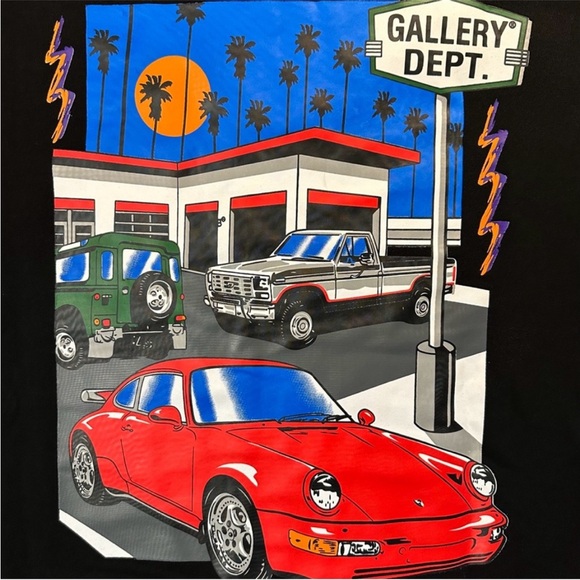 Gallery dept sweatshirt 
Good  condition - Picture 5 of 5